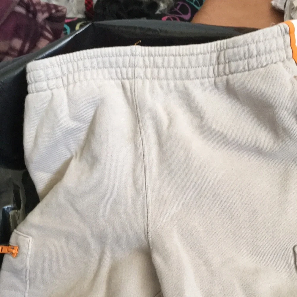 FINAL MARKDOWN Boys Gymboree cargo style sweats 2t